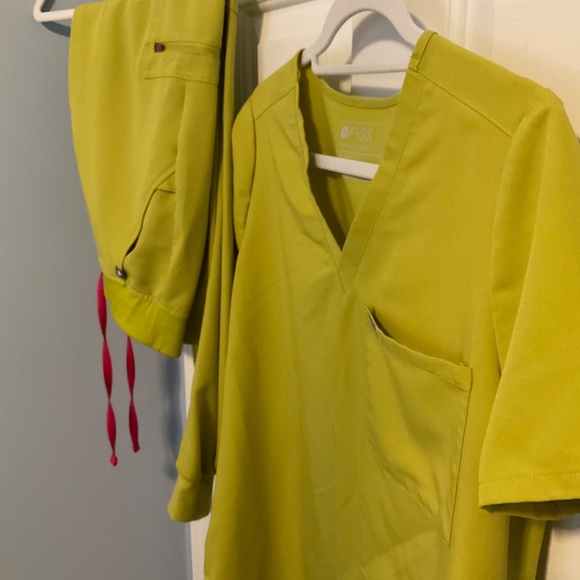 Figs Scrubset - Picture 3 of 3